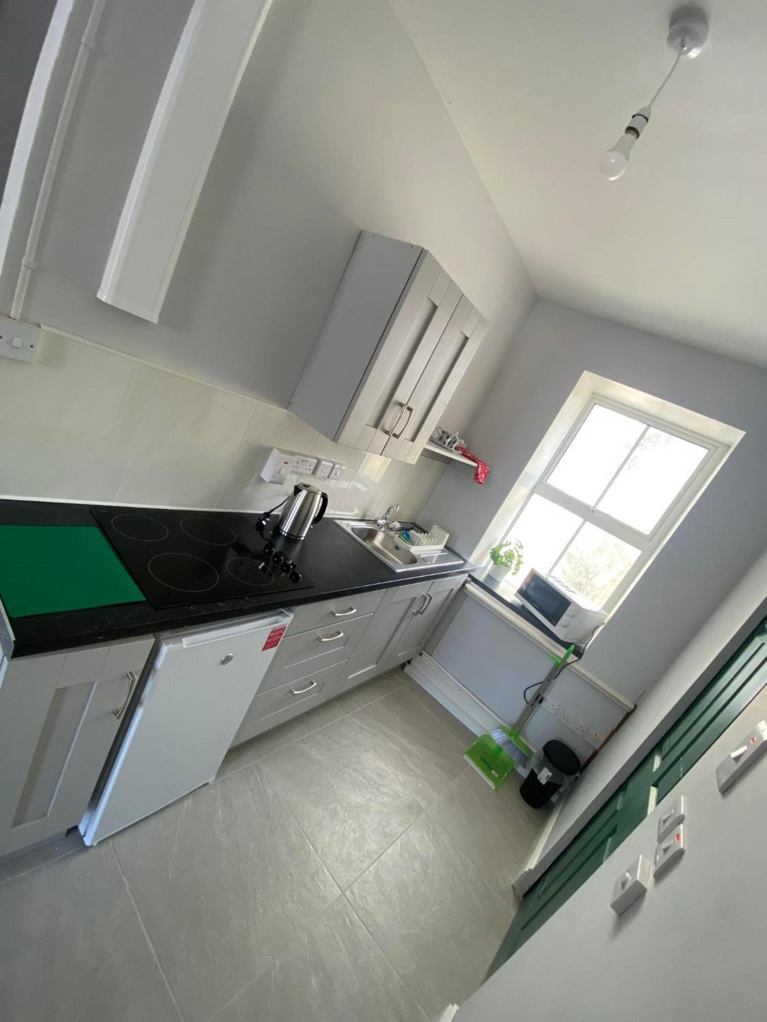 Yellow House Apartment Bantry Exterior foto
